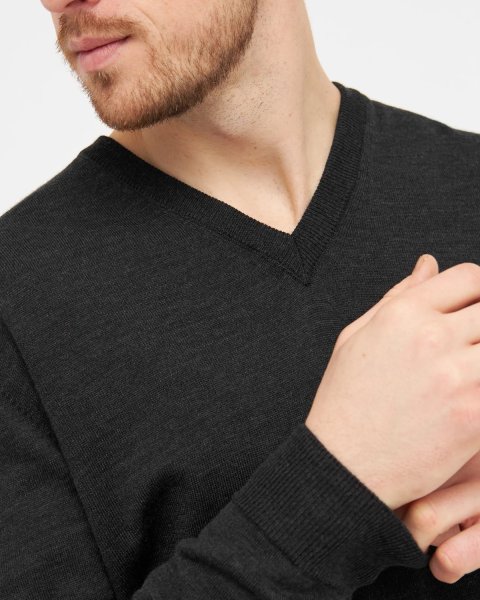 Zoom bild av Milan mens pullover v-neck, charcoale melange