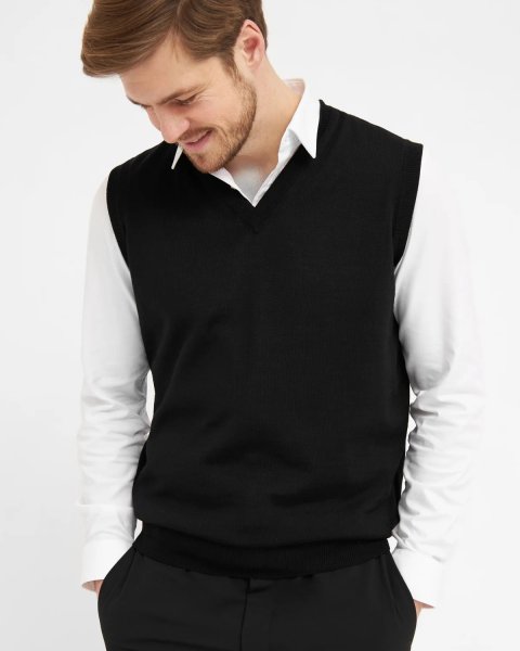 Zoom bild av Milan mens slipover v-neck, black