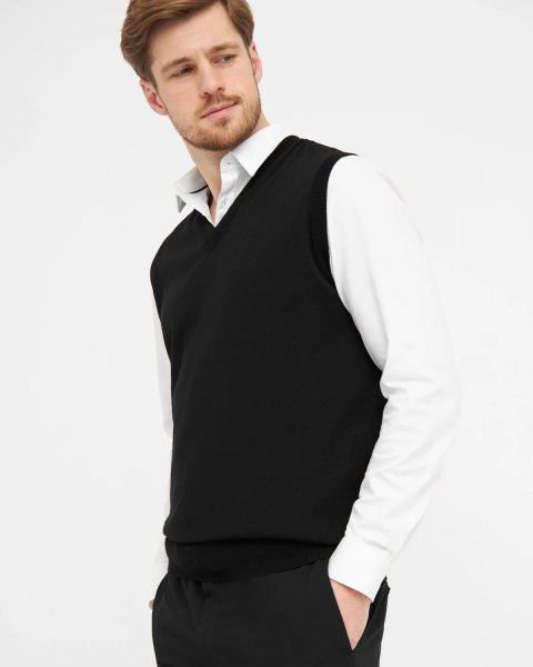 Zoom bild av Milan mens slipover v-neck, black