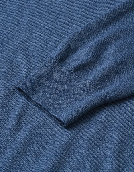 Zoom bild av Copenhagen mens pullover v-neck, dusty blue melange