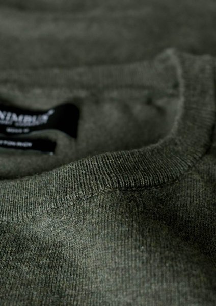 Zoom bild av Elegant round neck, olive