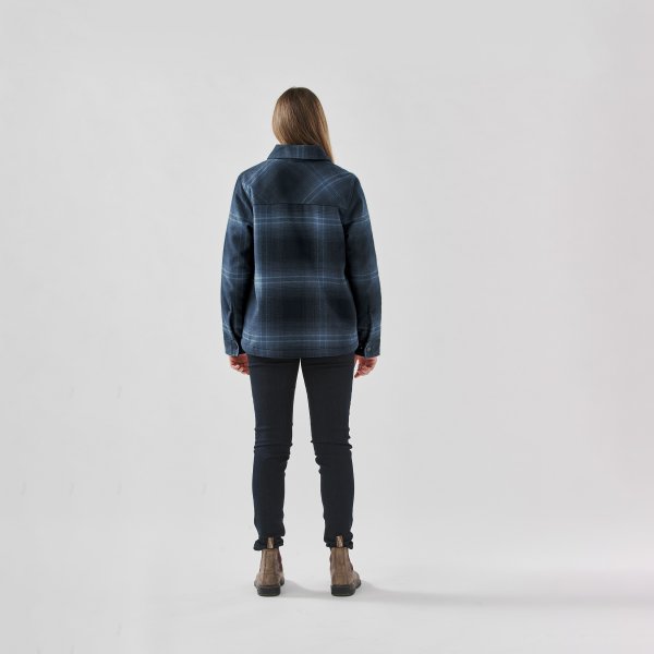 Zoom bild av Women's Highland Sherpa Lined Plaid Jacket, midnight/dusk