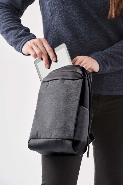 Zoom bild av Quito Sling Backpack, graphite/black