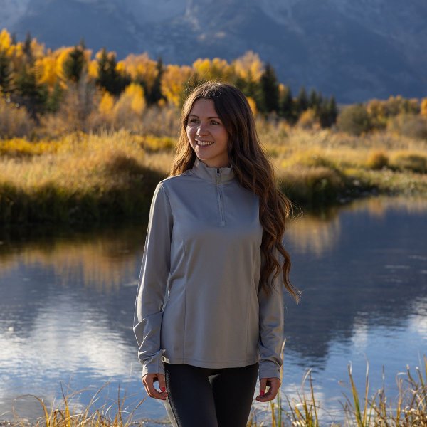 Zoom bild av Women's Monterey 1/4 Zip Pullover, steel grey