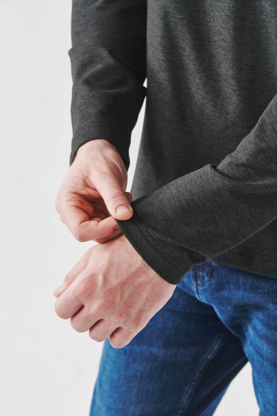 Zoom bild av Men's Treeline Performance 1/4 Zip Pullover, black heather