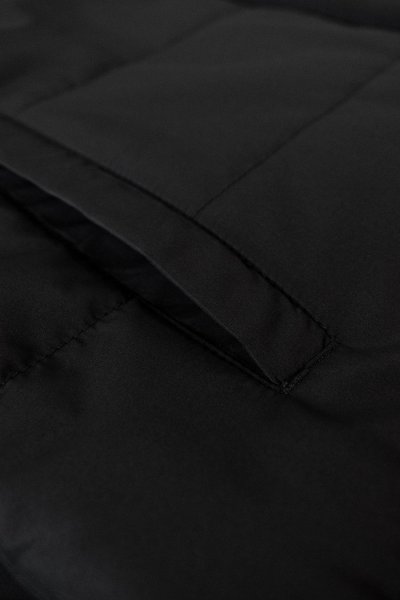 Zoom bild av Horizontal quilted gilet, black