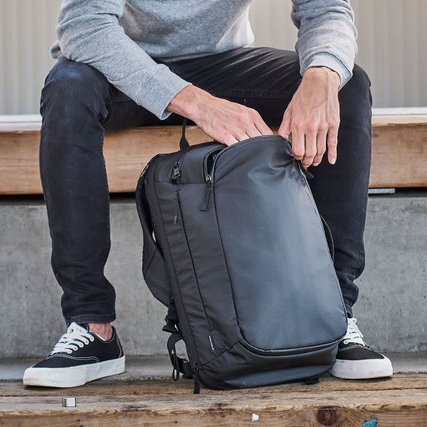 Zoom bild av Aeronaut Backpack 25 L, black