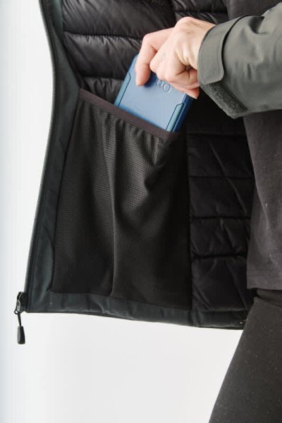 Zoom bild av Women's Nostromo Thermal Shell, graphite